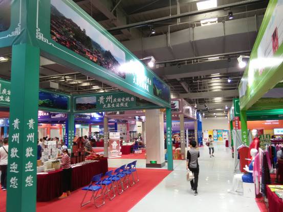 內(nèi)蒙古名優(yōu)特農(nóng)畜產(chǎn)品助力全國(guó)百家電視臺(tái)地標(biāo)特產(chǎn)巡展首站走進(jìn)武漢